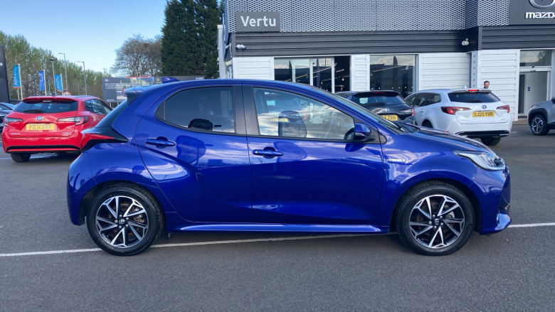 Toyota Yaris 1.5 Hybrid Design 5dr CVT Hybrid Hatchback